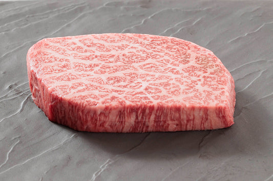 &lt;Tokachi Kuroge Wagyu beef&gt; Uchimomo steak 180g 